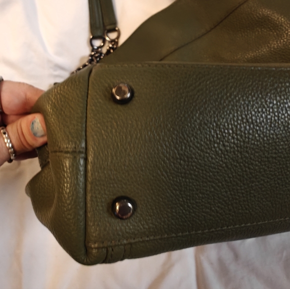 Excluded from Promotion- Coach Edie Turnlock - Picture 3 of 13